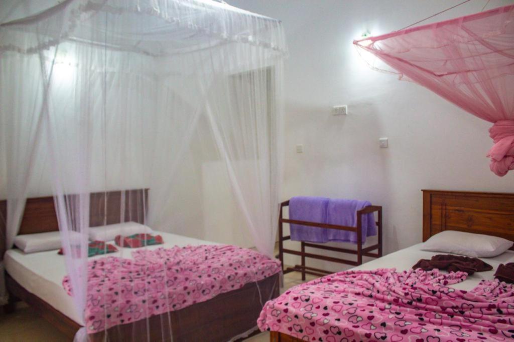 Amado Homestay Ella Exterior photo