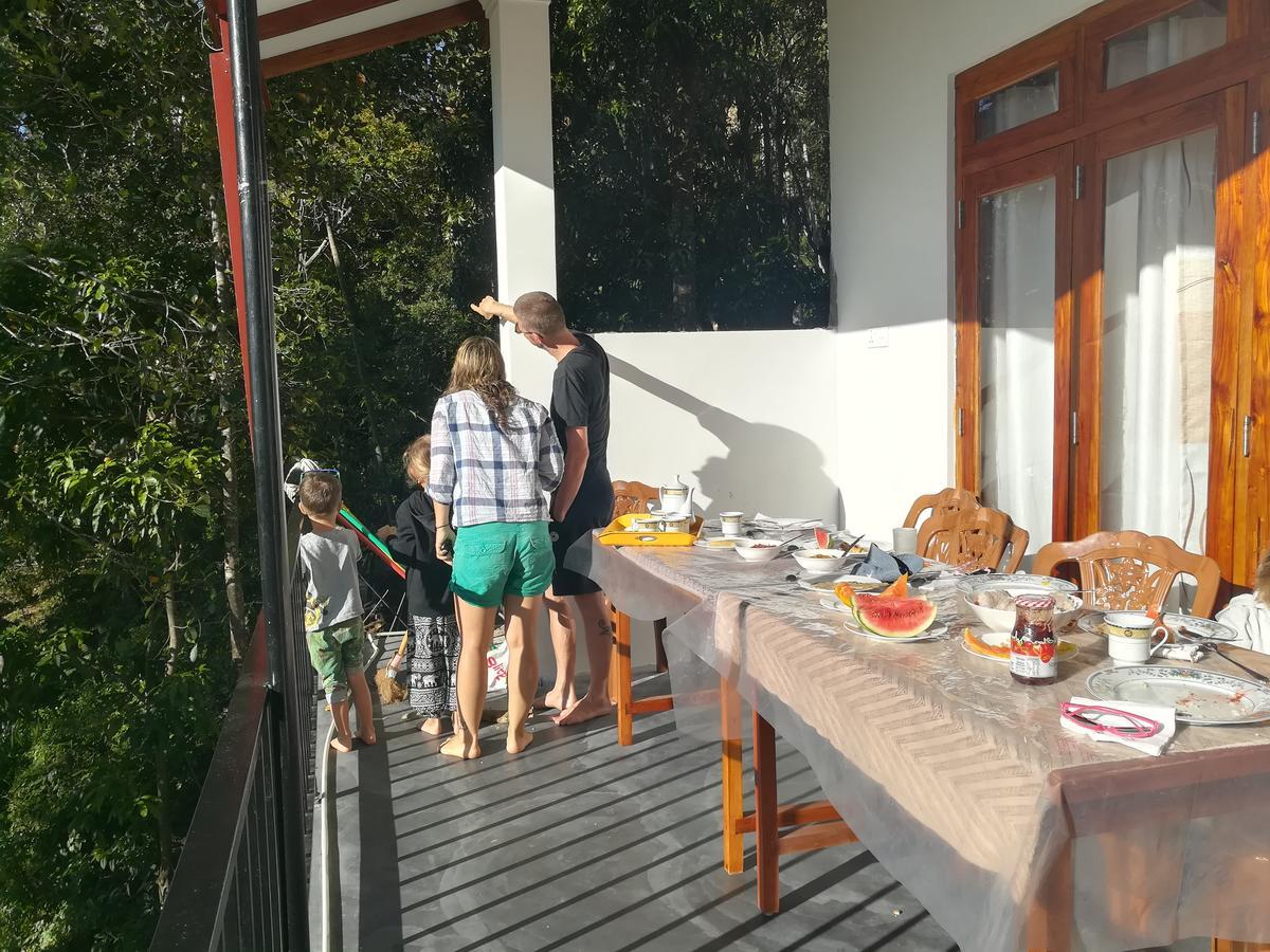 Amado Homestay Ella Exterior photo