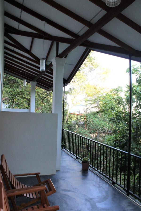 Amado Homestay Ella Exterior photo
